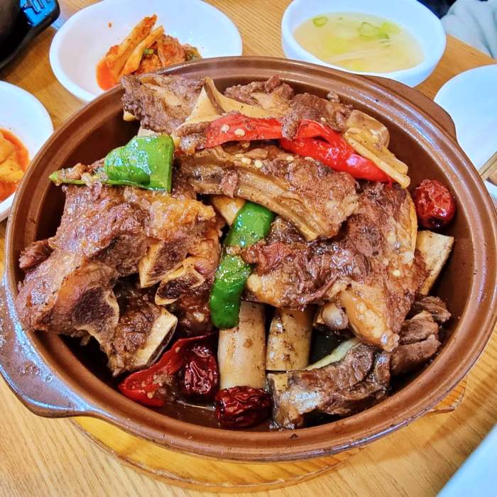 어서와 한국은 처음이지 소갈비찜 김치 3종 만두 간자미무침 영국 신사 친구들 편 강남 압구정 맛집 위치