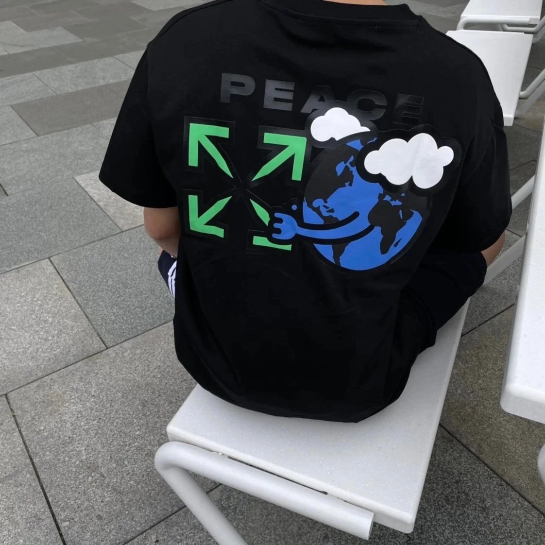  [OFF WHITE] 오프화이트 피스 월드 와이드 로고 반팔 티셔츠 (2 COLOR)