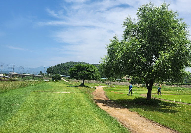 창녕 도천파크골프장. 경남 창녕군 도천면 도천리 770