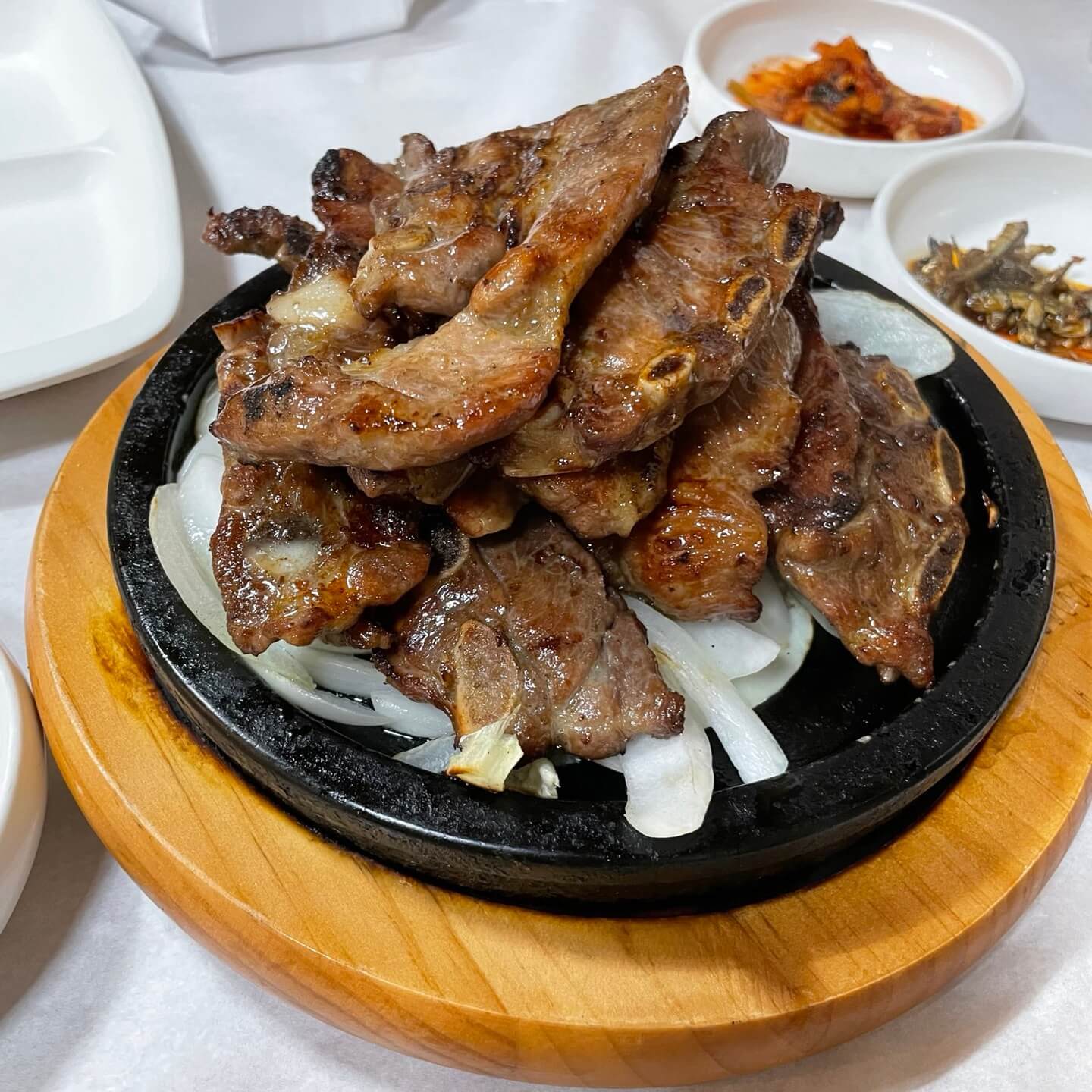 산아래 석갈비