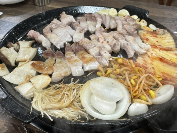 용용생고기 이미지