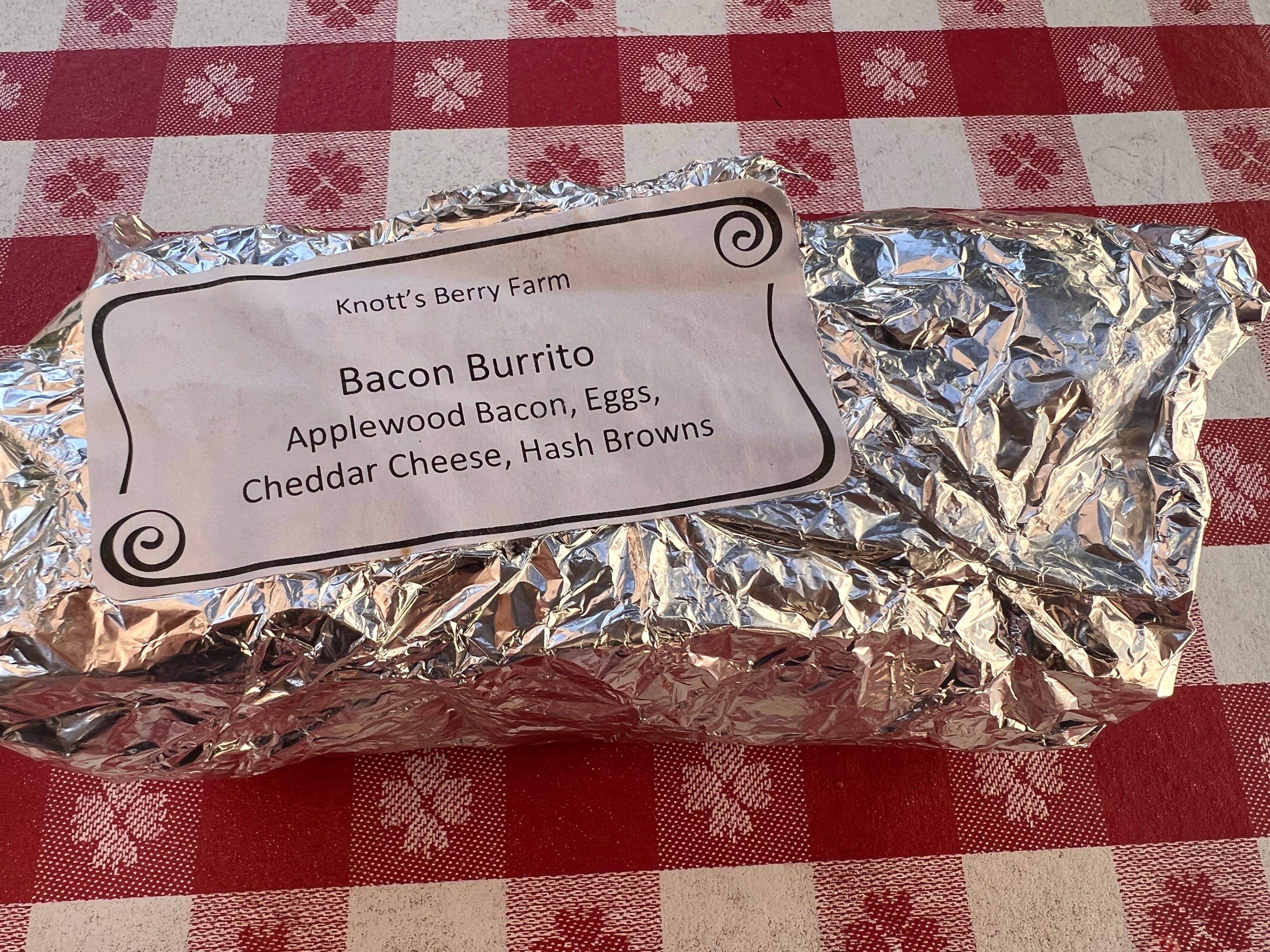Bacon Burrito 겉포장지 입니다.