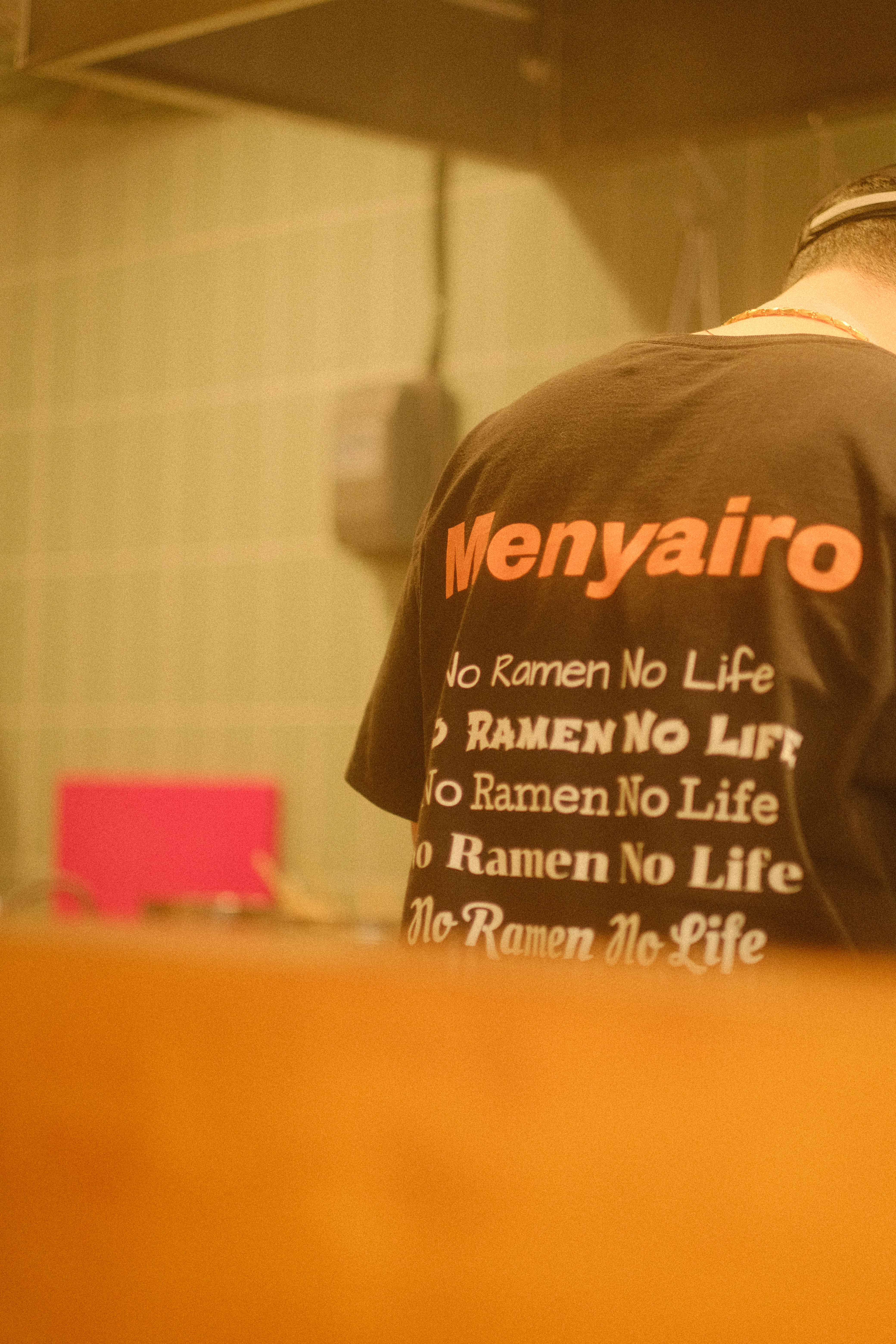  #ffaa5d_menyairo