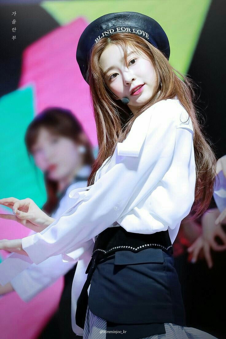 아이즈원 김민주 최애사진