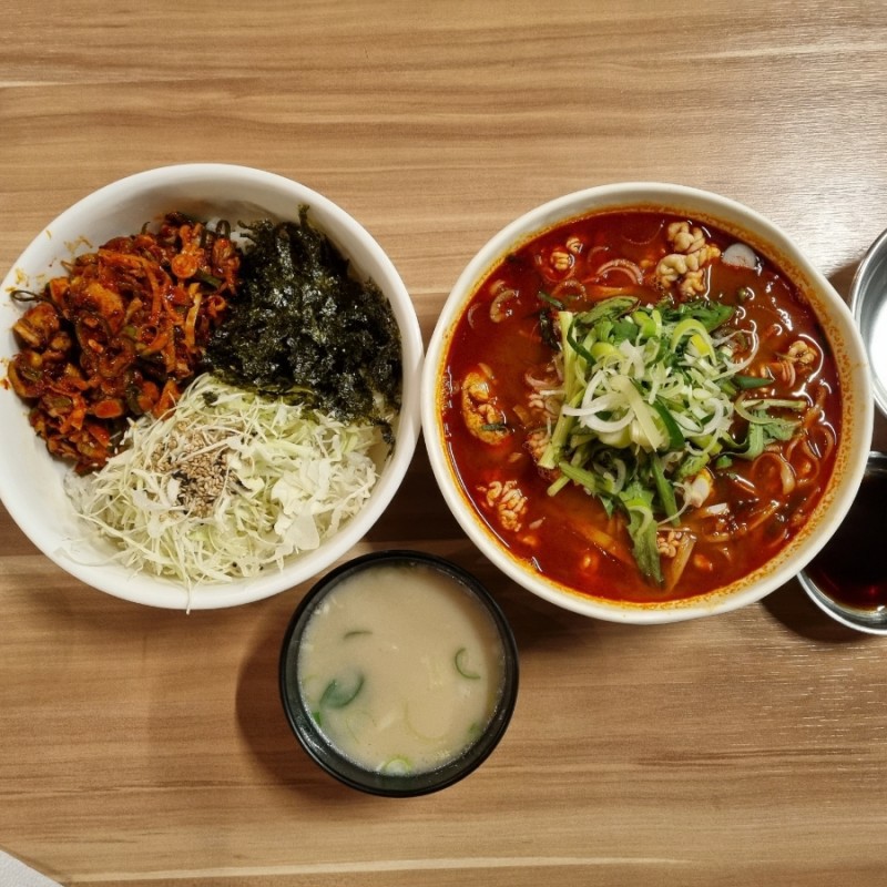 제주곤이칼국수 이미지