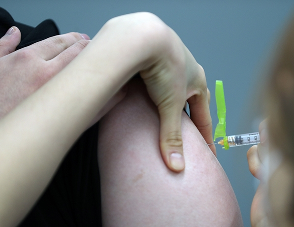 화이자 2차 사망 화이자 2차 접종한 아내가 다음날 사망했습니다. 국민청원, 시흥서 11