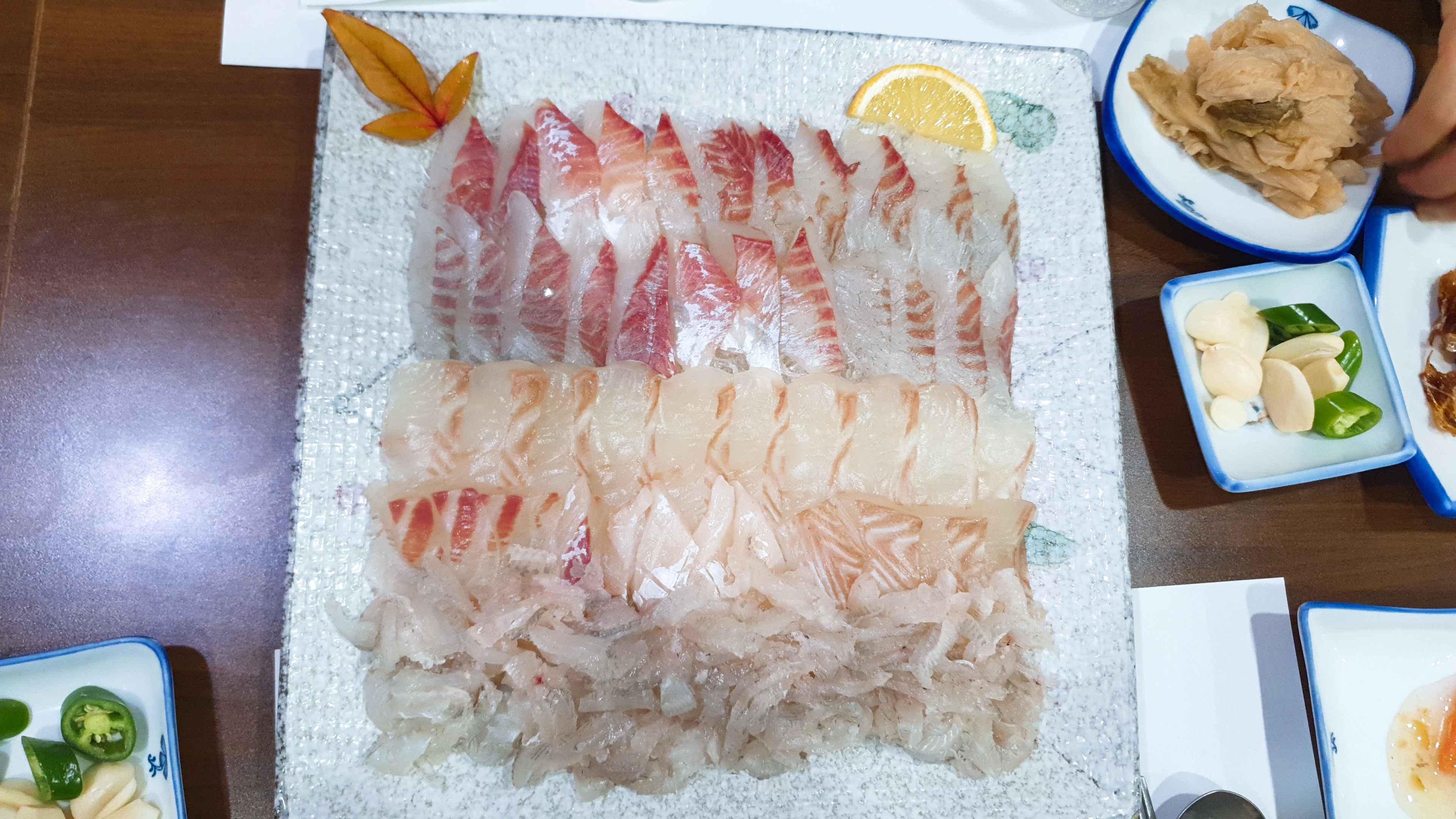  가족외식으로 좋은 룸식당 창원 용호동 조리사횟집