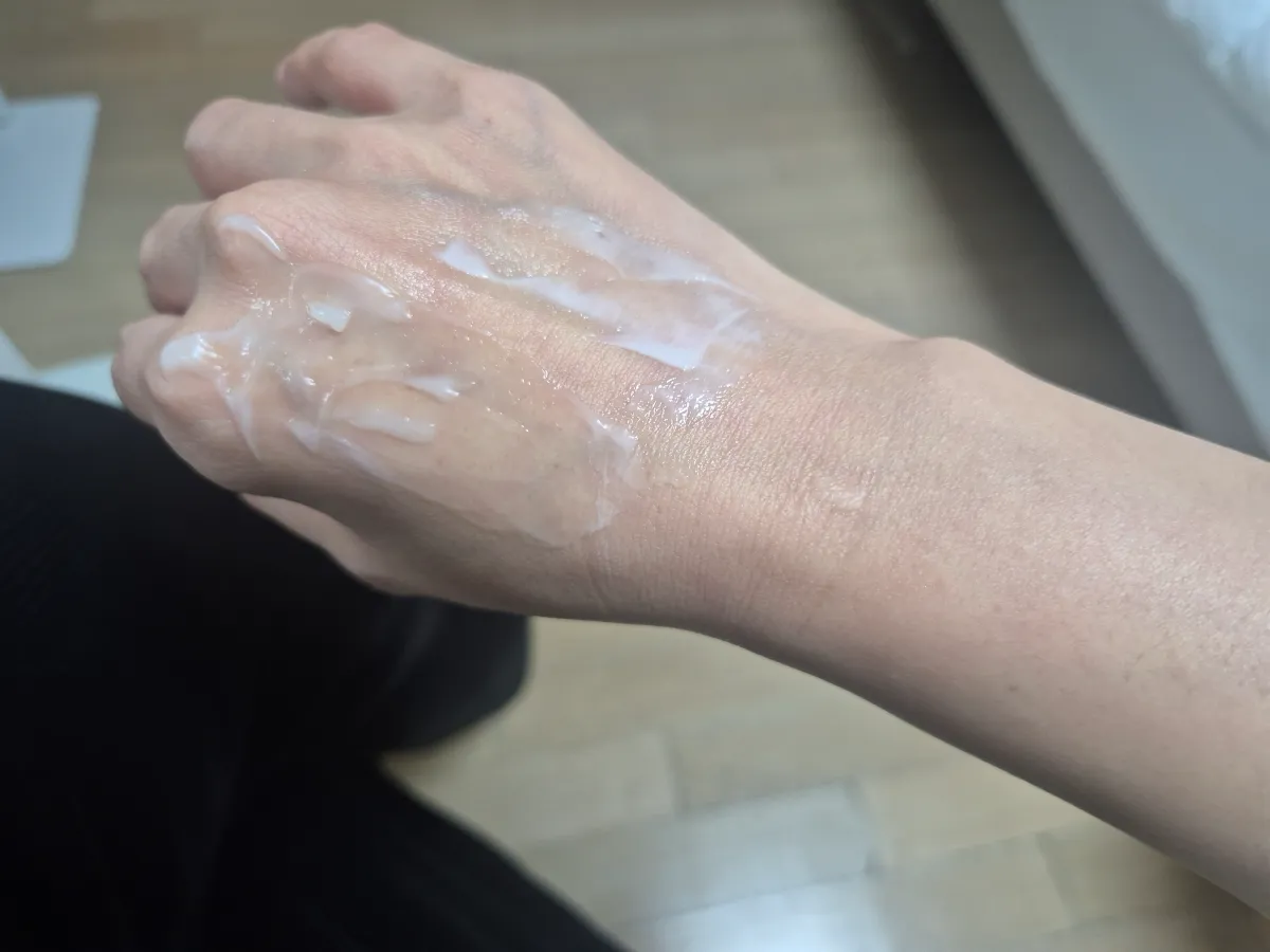 닥터딥-스팟크림-수분링클크림-발림
