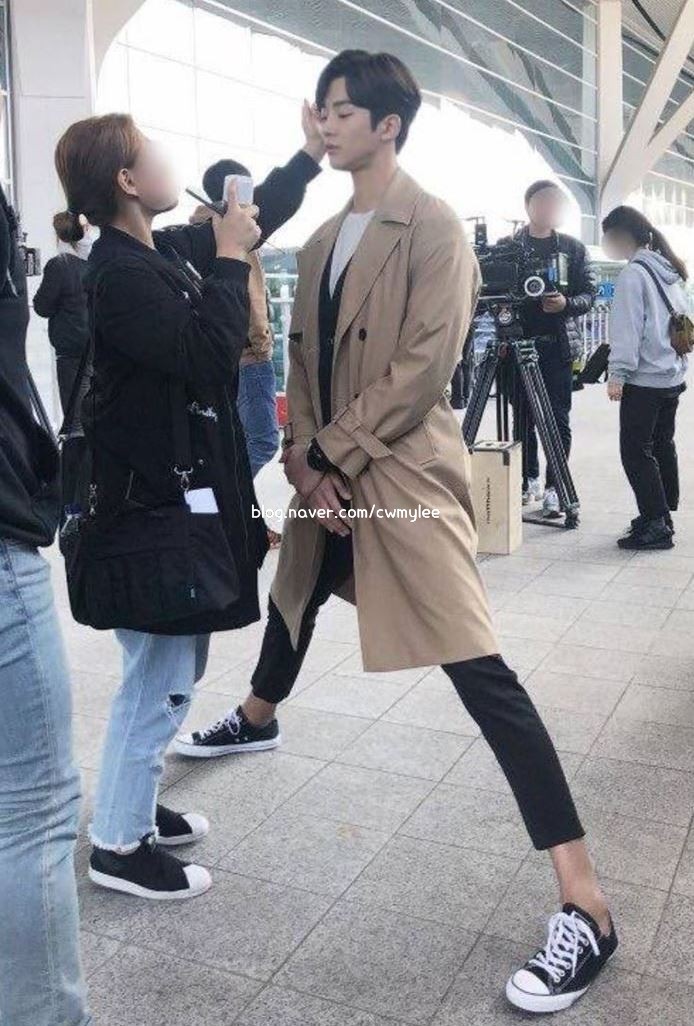 드라마 내일의 줄거리 배우 로운키 인스타 김희선 집의 위치 남편 박주영 나이 직업학력 프로필 혼혈 84