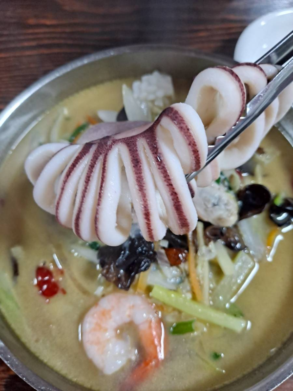 백짬뽕 오징어 커팅전