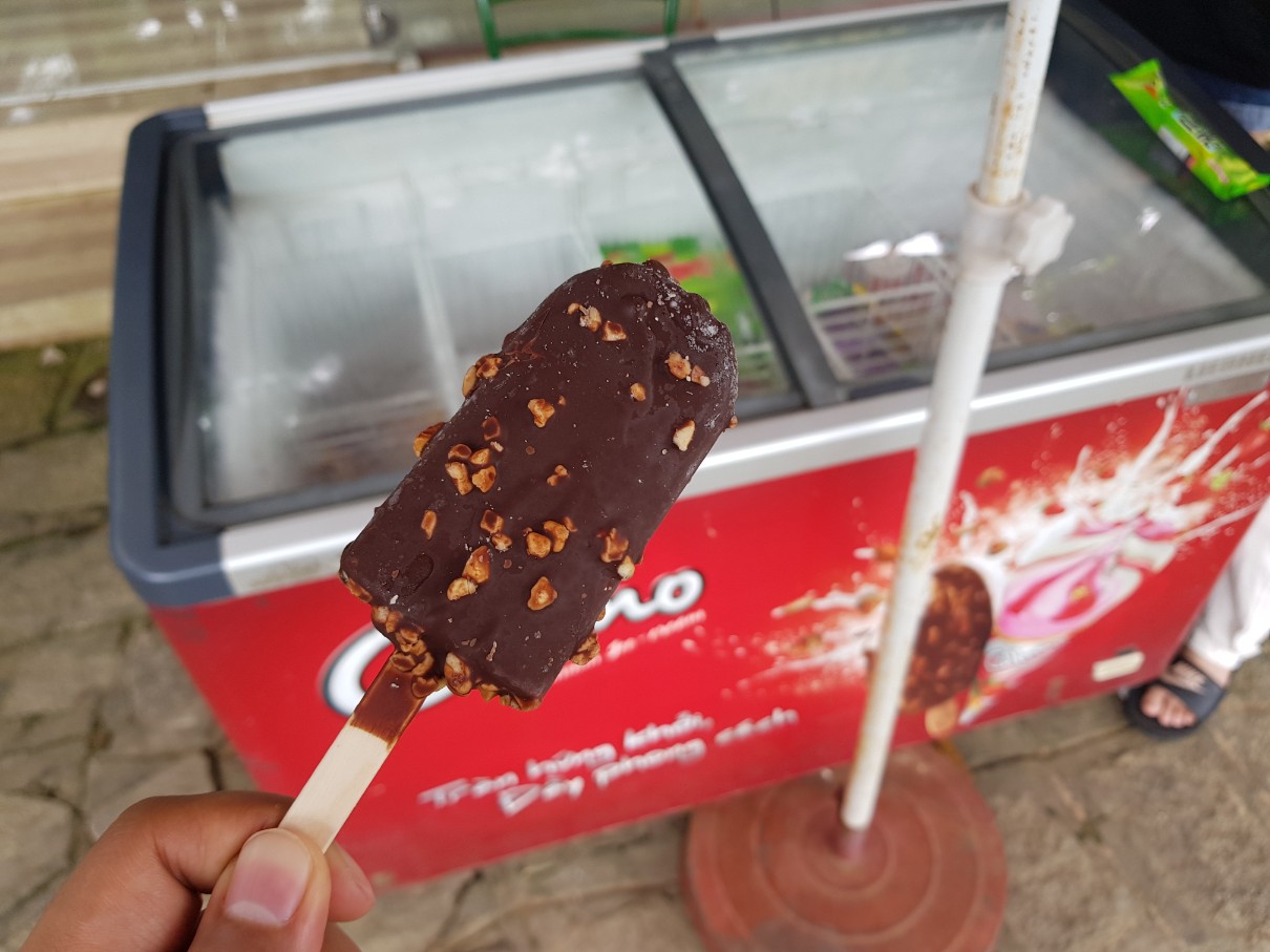 붕따우 관광 호마이(Ho May) 케이블카 & 파크 - 초콜릿 아이스크림