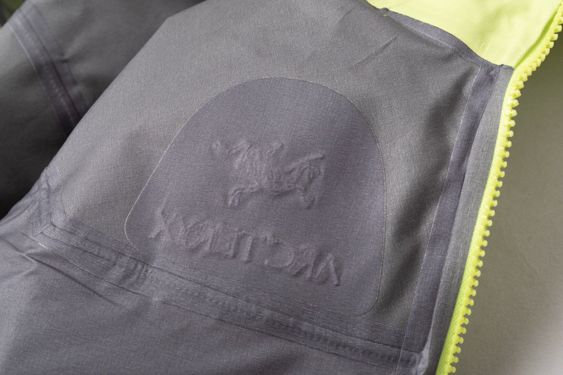 [Arc’teryx] Alpha SV 27