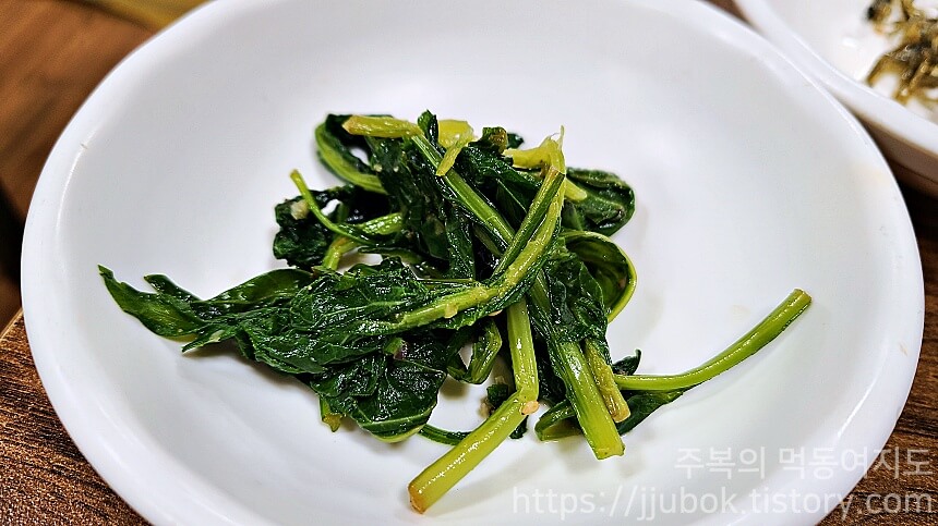 수월식당 반찬2