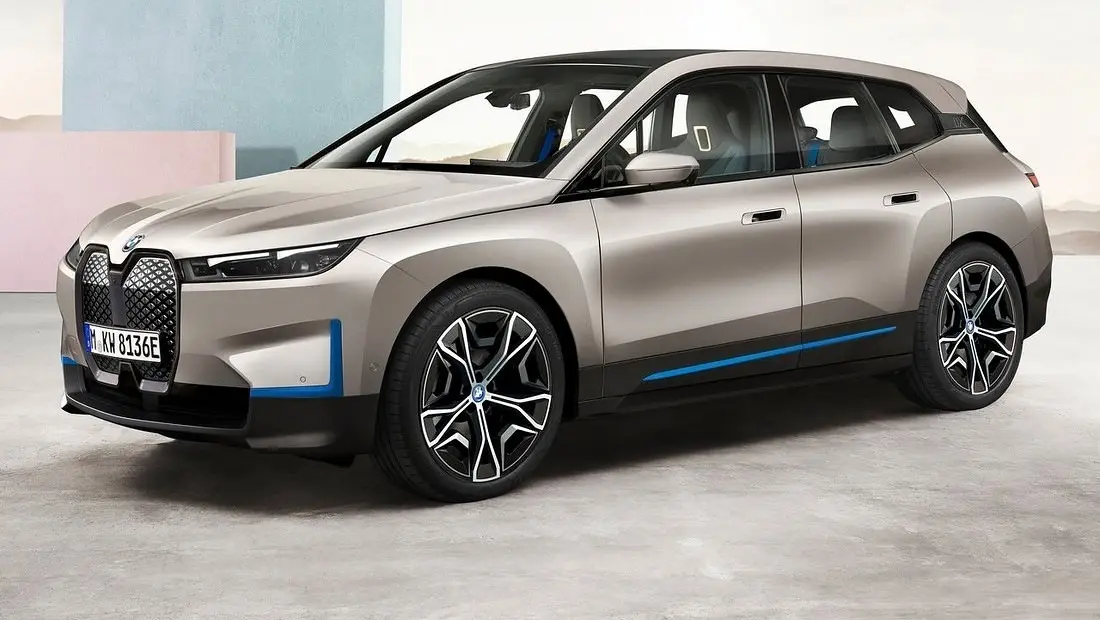 BMW iX xDrive50 가격 실구매가 모의견적 연비 제원 승차감 실내 디자인 인테리어 총정리