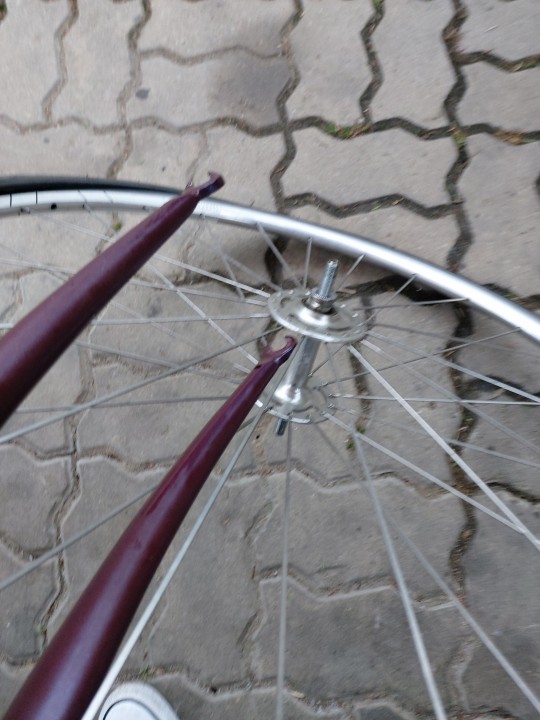 자전거 바퀴 분해