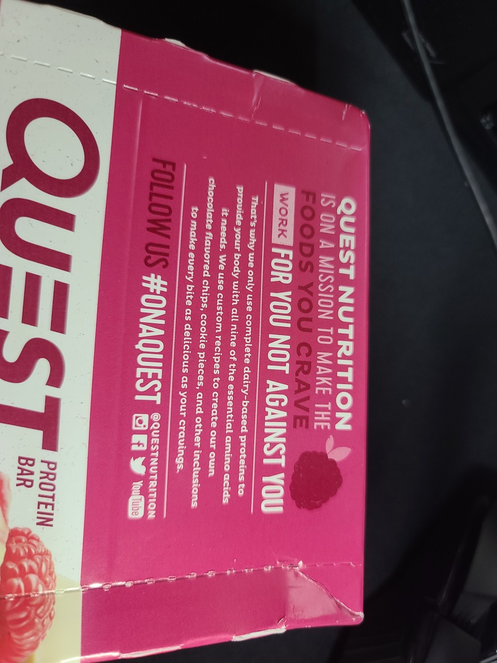 구입한 저녁식사 대신 탄박질 공급 퀘스트 프로틴바 화이트 초콜릿 라즈베리 16