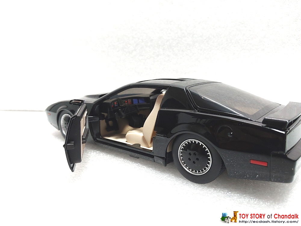 [자다토이즈] JADA 1991 KNIGHT RIDER KITT 1/24 Scale / 1991 나이트라이더 전격Z작전 키트 1/24 스케일