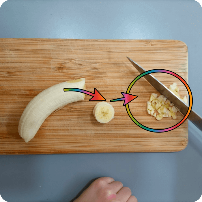 펜케이크-바나나-재료-으깨기-모습