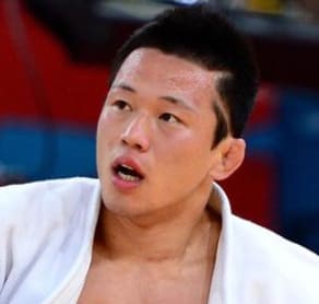  전 유도 국가대표 왕기춘 징역 '미성년 성폭행'