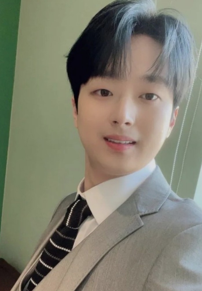  이찬원 2023년 4월 트로트 가수 브랜드평판 2위 등극 1위는?