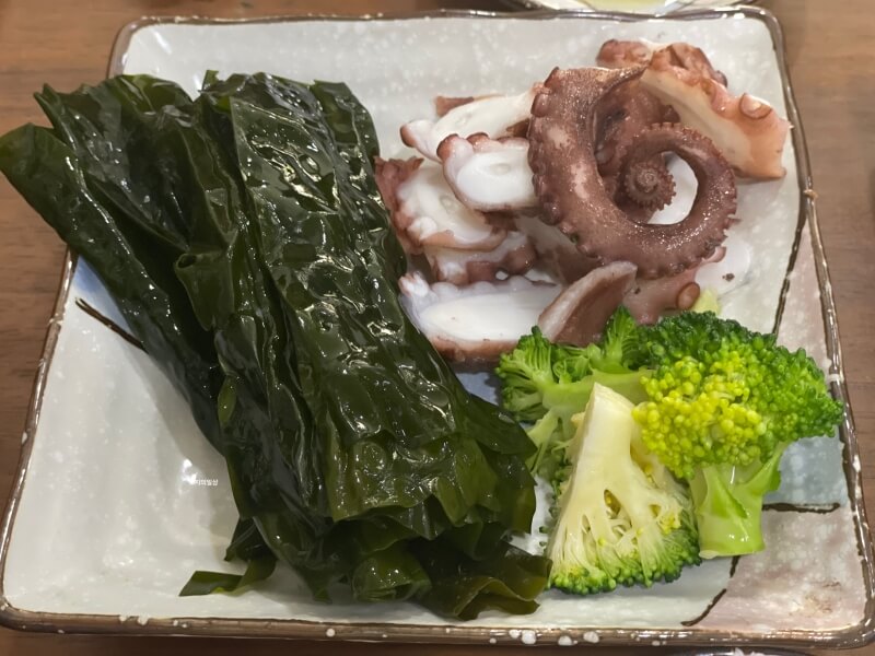 화성 정남 보통저수지 맛집 광복동 한정식 - 문어 숙회