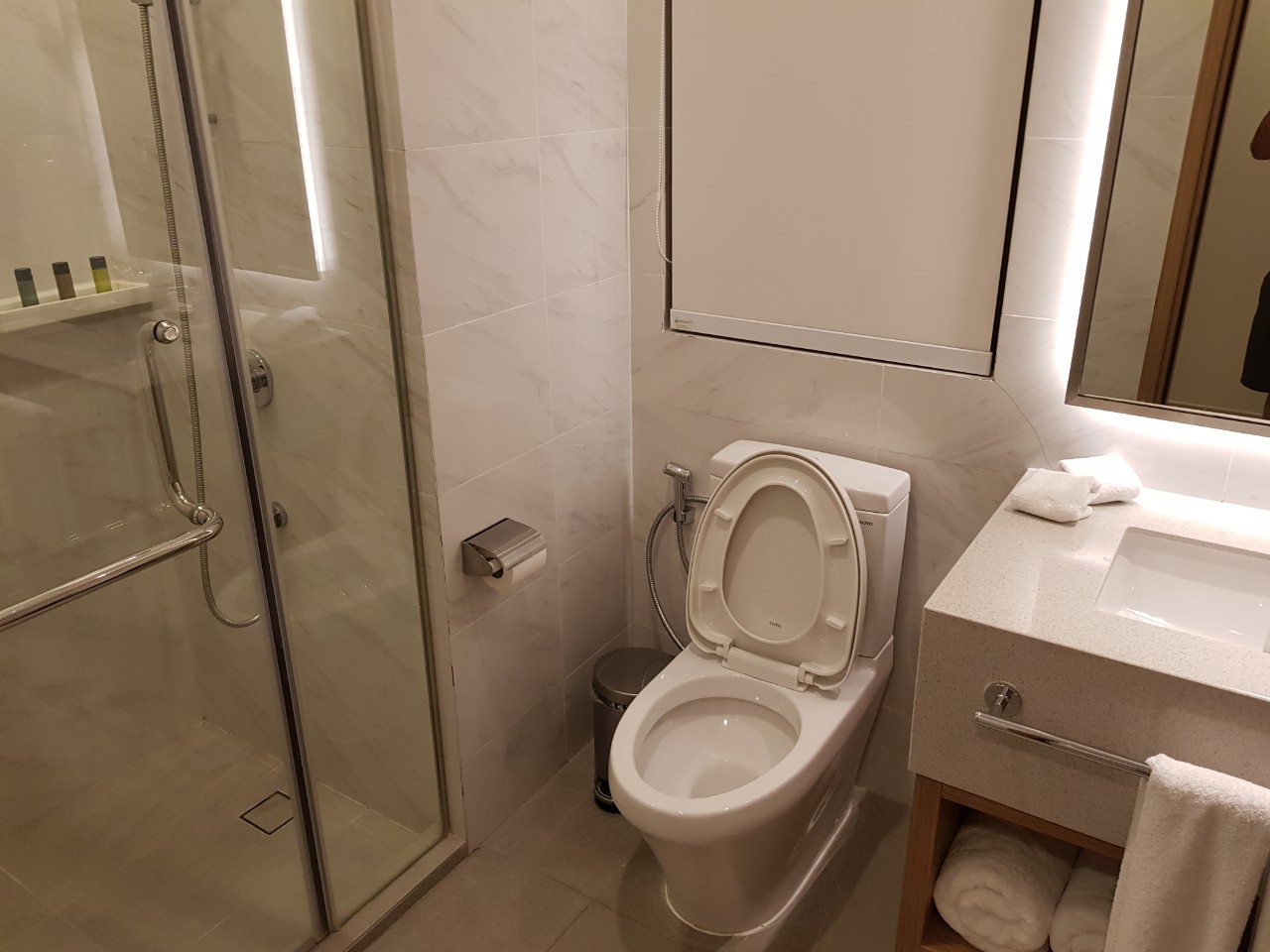 호치민 호텔 및 서비스 아파트 오크우드 레지던스 사이공(7군) - 화장실