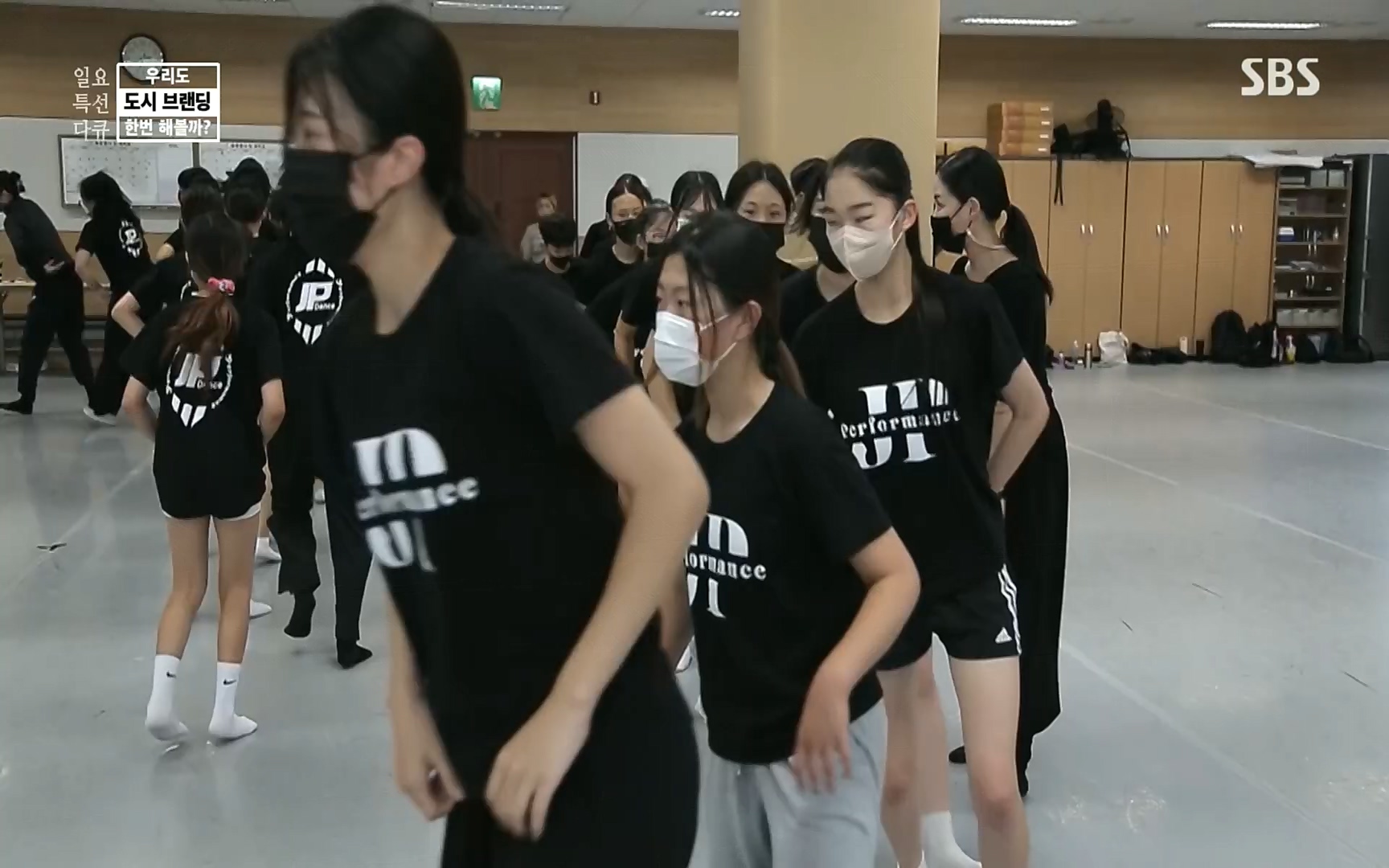 일요 특선 다큐멘터리.E287.220911p.H264-F1RST.mp4_20220912_135050.219.jpg