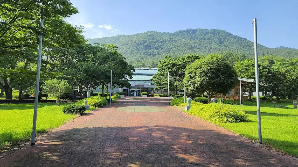 고려청자 박물관 전경