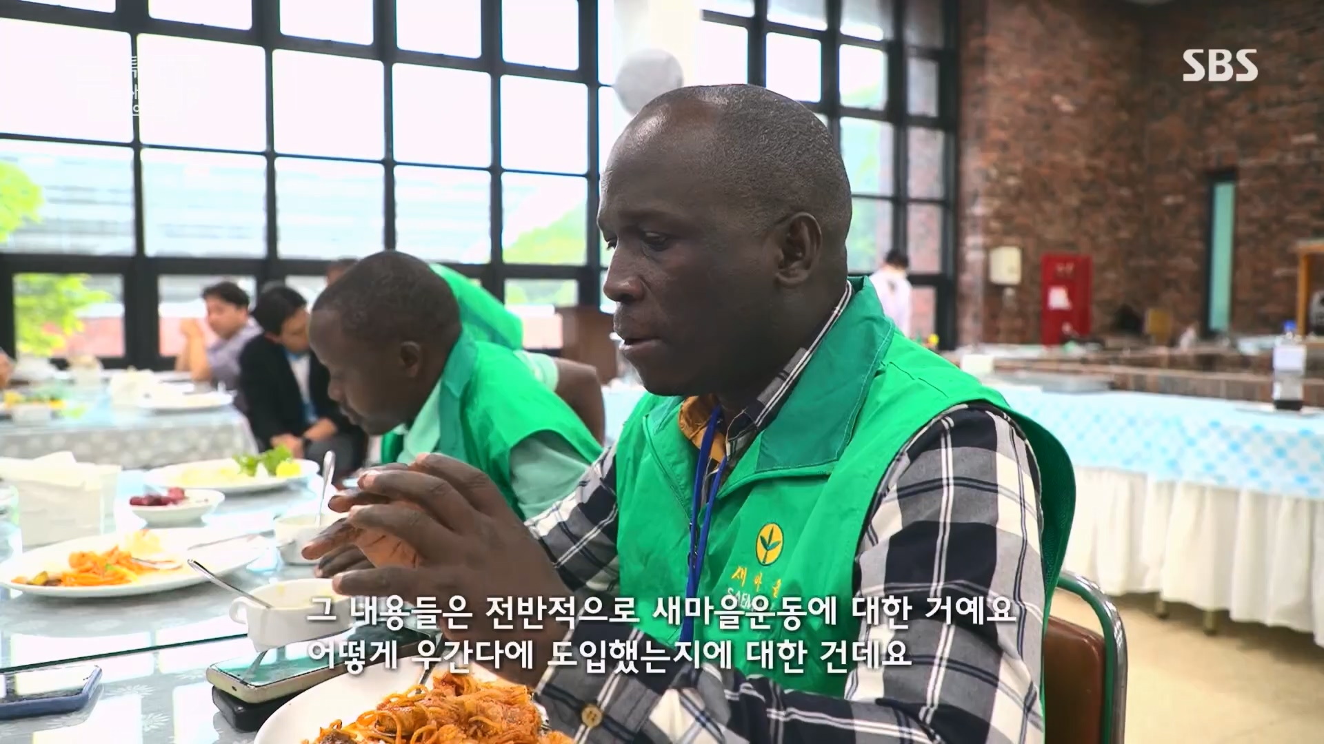 일요 특선 다큐멘터리.E347.240519p.H264-F1RST.mp4_20240519_173909.123.jpg
