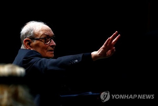  '편안하시기를'…송혜교·구혜선·한스 짐머, 故 엔니오 모리꼬네 추모 [종합]