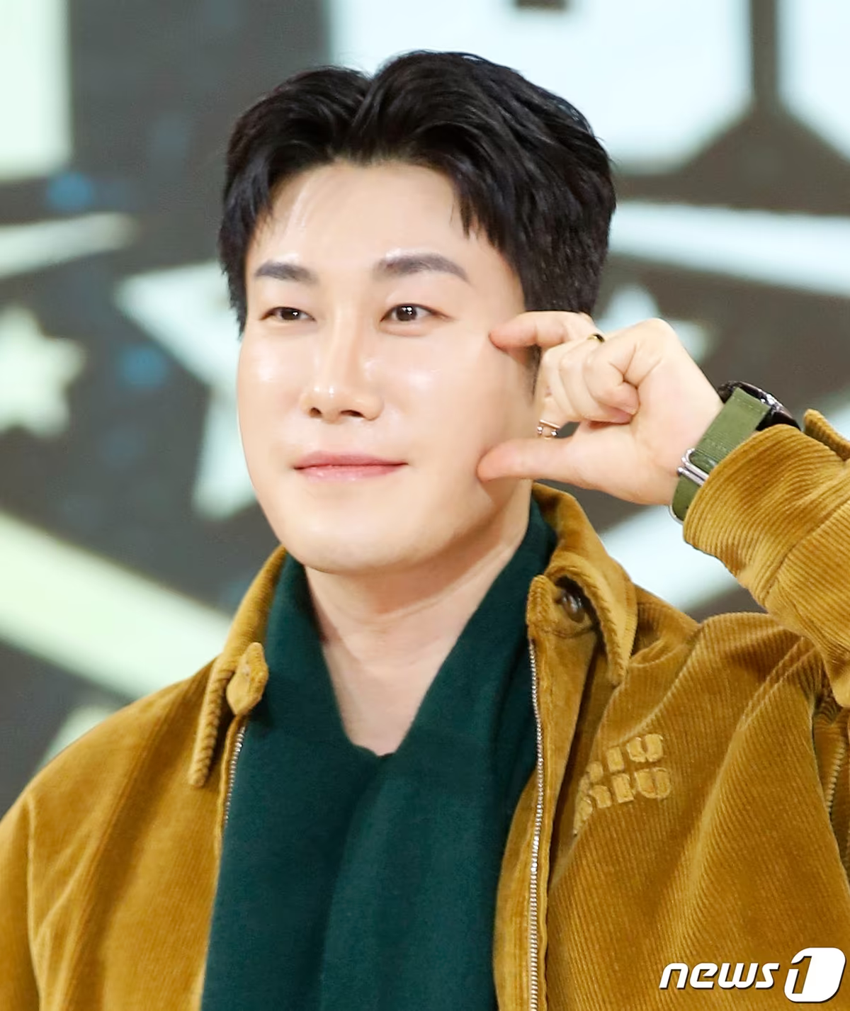 래퍼 산이