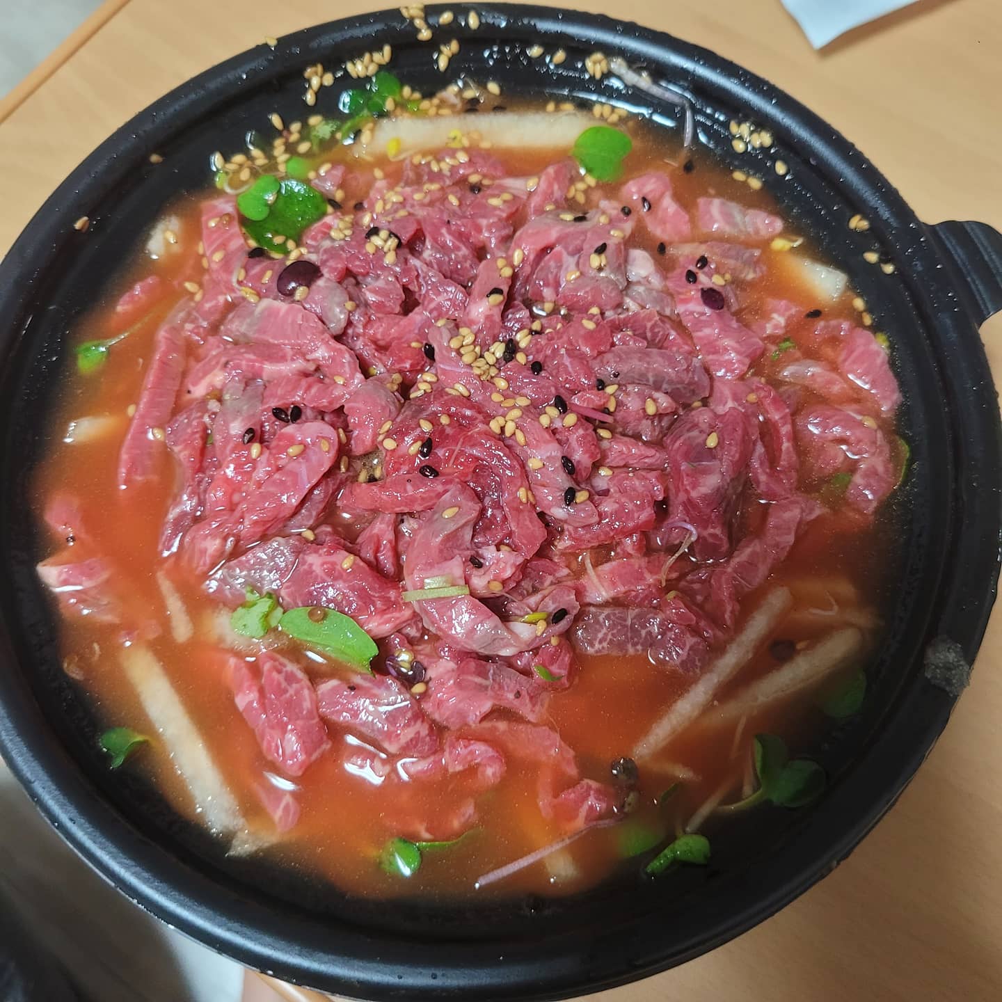  수원육회 화서점 육회물회랑 육회비빔밥 와~ 잘 비벼 졌네 알차당!