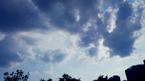 여름 하늘 이미지