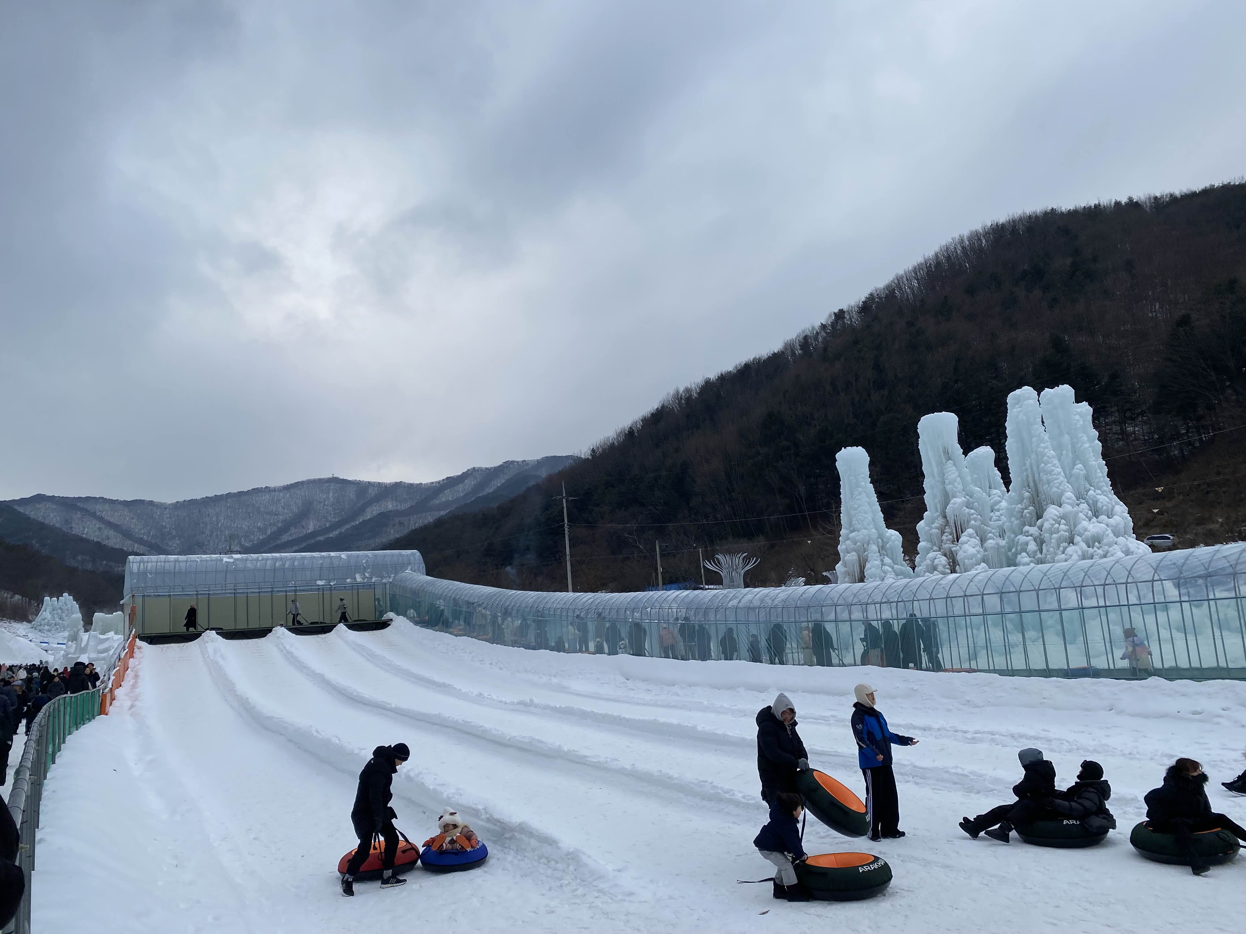 청양 알프스마을 칠갑산 얼음분수축제 