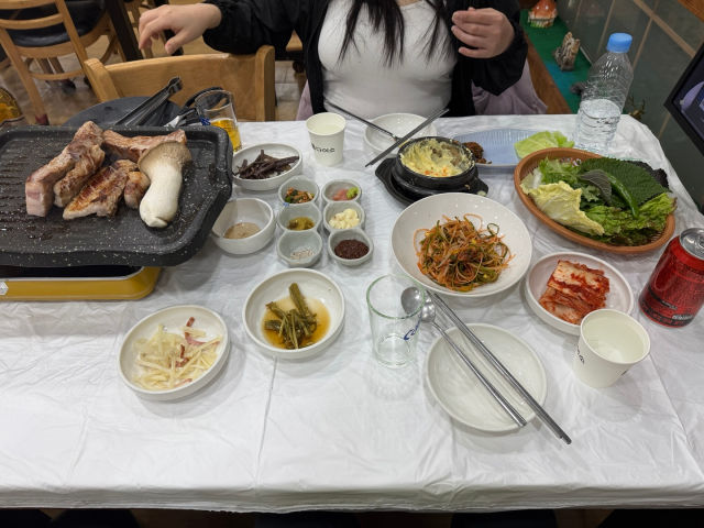 경기 여주 황학산 식당 상차림