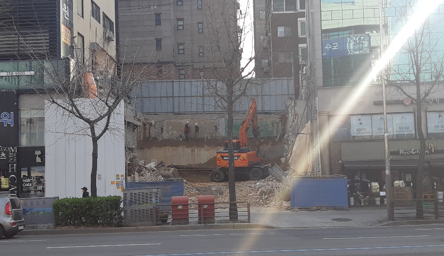  은평구 연신내역 인근 건물 공사 현장 사진 004