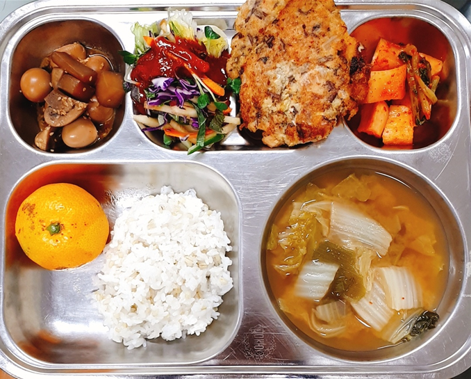 학교급식, 서울 당중초등학교에 11