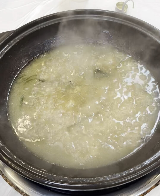 집나간 오리 돌아온 닭백숙의 후식 죽