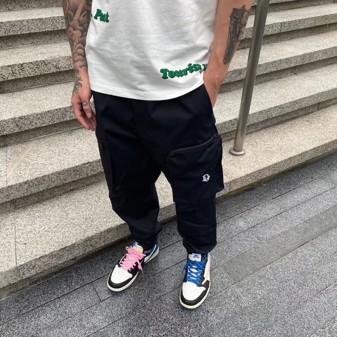  [DIOR] 디올 로고 카고 집 팬츠 333C551Z1581