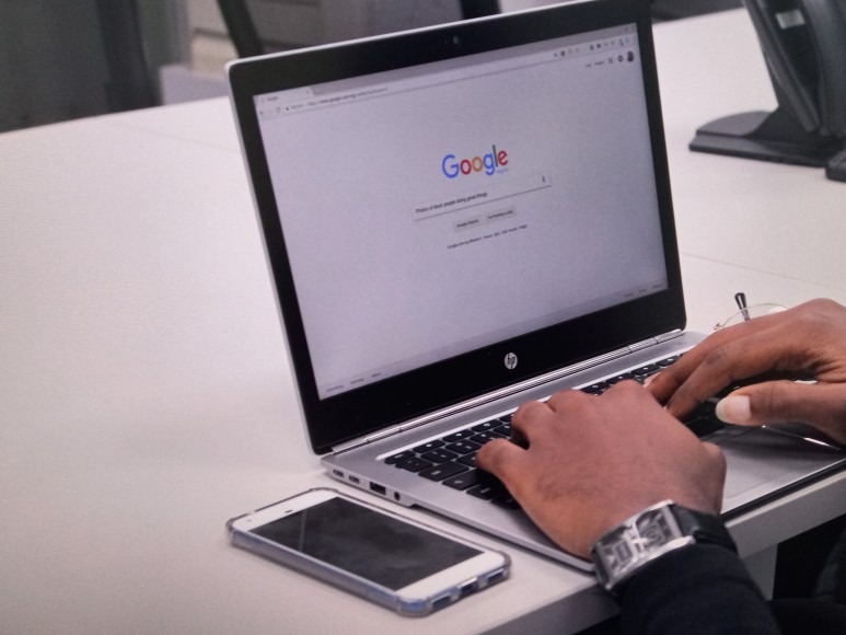 설치 방법이 간단하네요 구글 Play 스토어 1