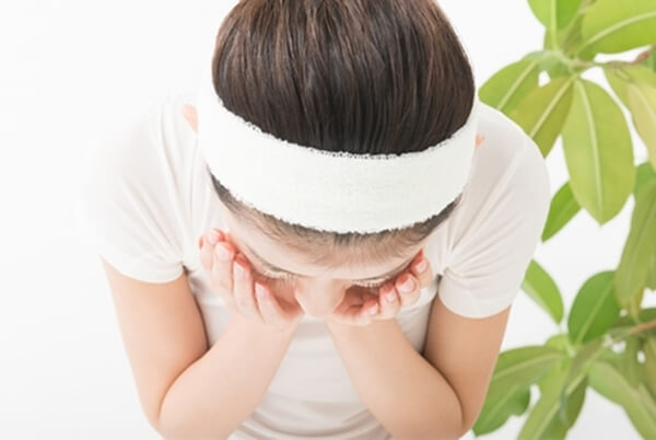 피부 미용의 기본 트러블을 없애기 위한 세안 방법