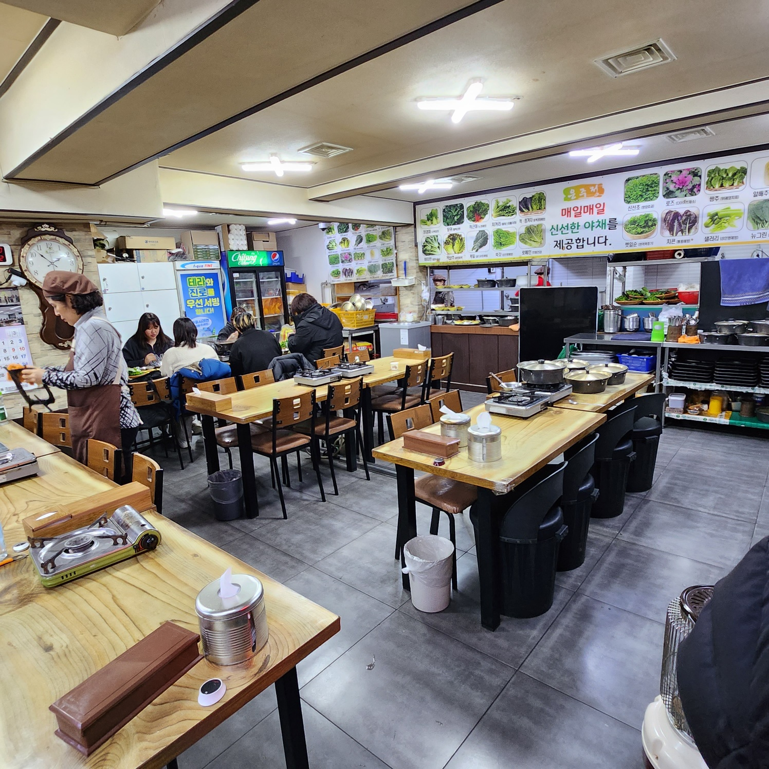 서울 을지로 쌈 싸먹는 김치찌개&amp;삼겹살 방산시장 노포 맛집 추천