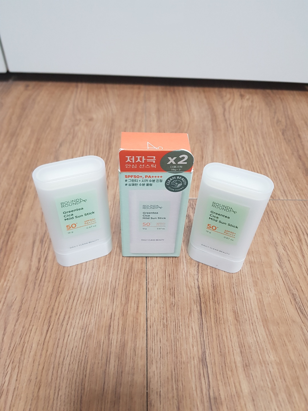  라운드어라운드 그린티 시카 마일드 선스틱