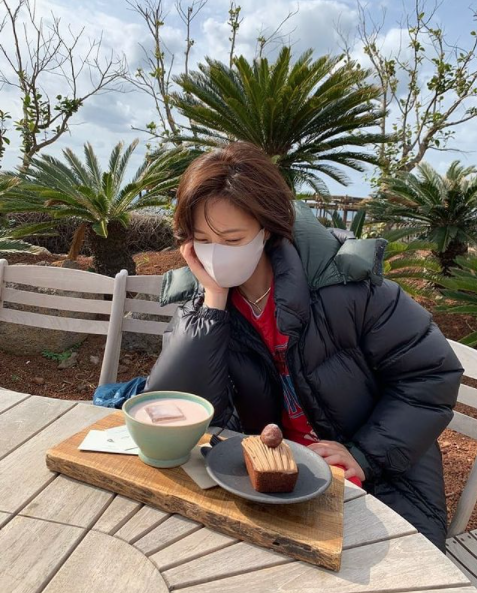  이혼후 sns 활동 재개한 황정음, 5개월만의 근황 소개한 황정음 인스타그램