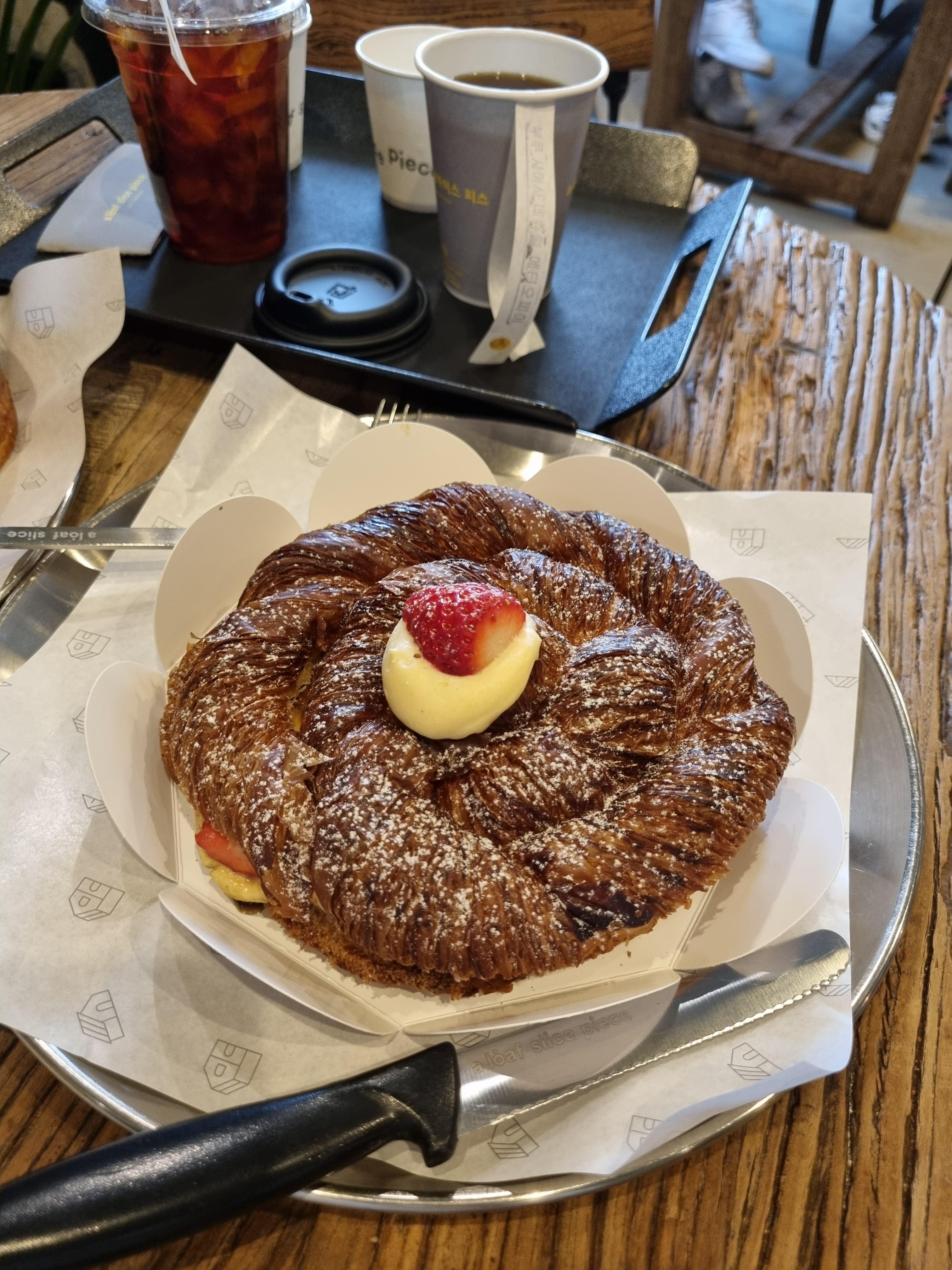  용인 대형 베이커리 카페 어로프 슬라이스 피스, 빵이 맛있다
