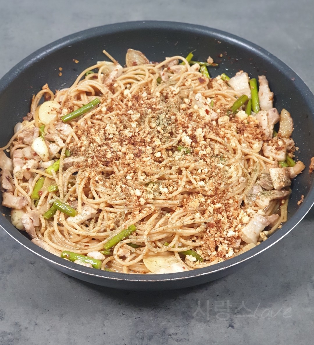  레이먼킴 삼겹살 파스타 만들기 한국인 입맛에 딱 맞는 오일 파스타