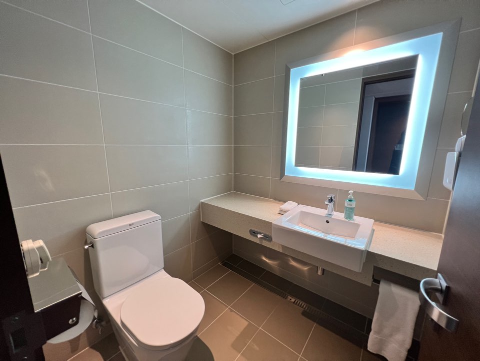 수원 노보텔 앰배서더 이그제큐티브 스위트룸 게스트 화장실