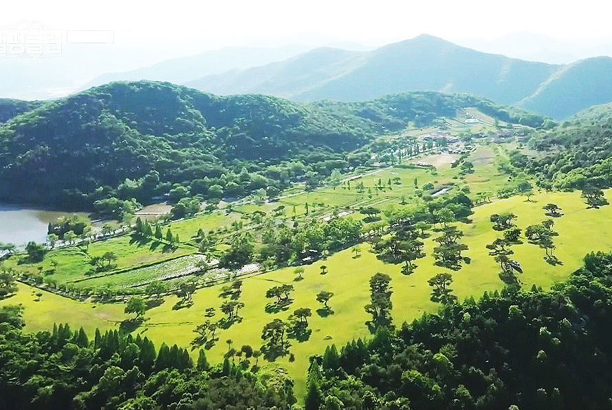 경주 화랑의 언덕 파크골프장. 경북 경주시 산내면 내일리 산261-2