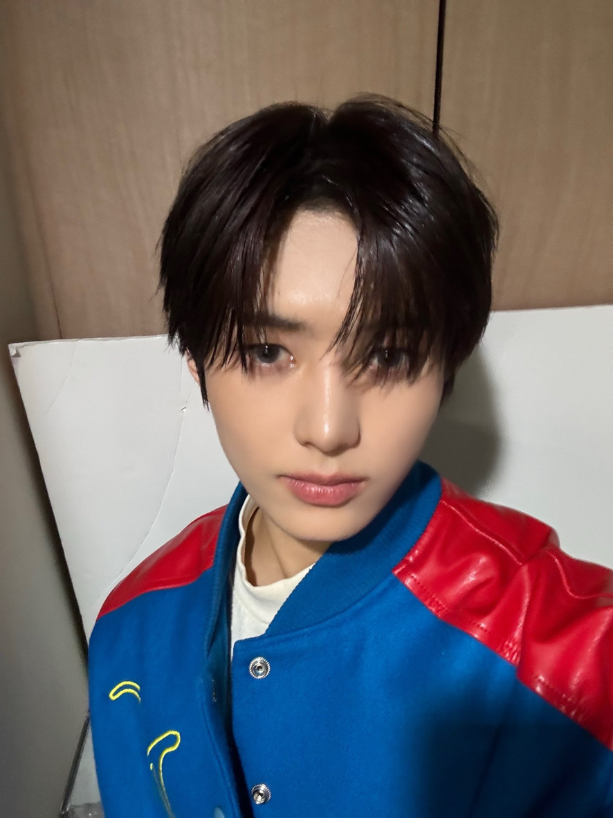 셀고와 셀카장인 다 있다는 누에라 | 인스티즈