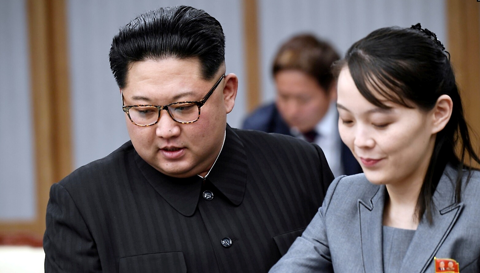  북한 김정은 밝혀진 재산, 사치품 구입으로 한해 예산의 11.7%사용